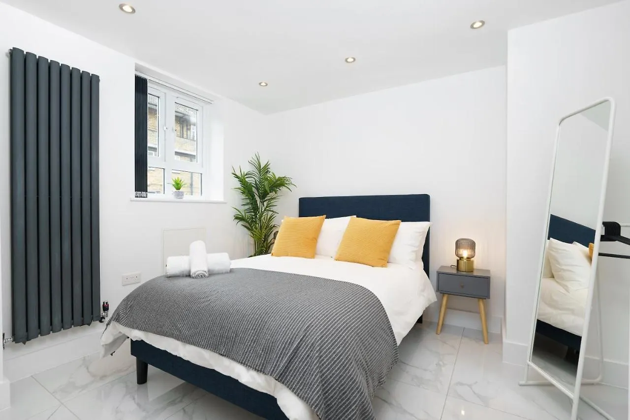 Boutique Flat Near O2 & Excel Apartment London