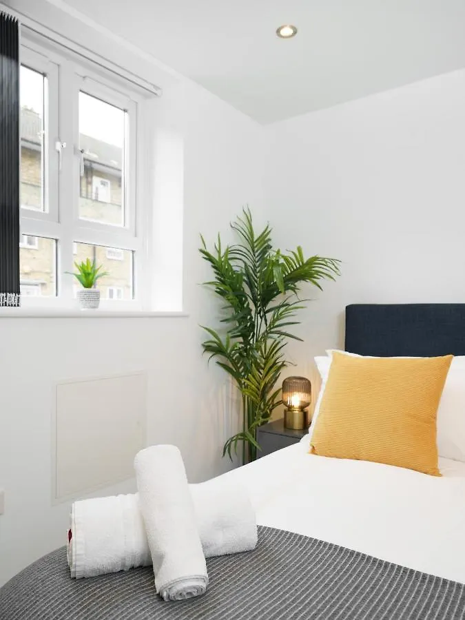 Boutique Flat Near O2 & Excel Apartment London